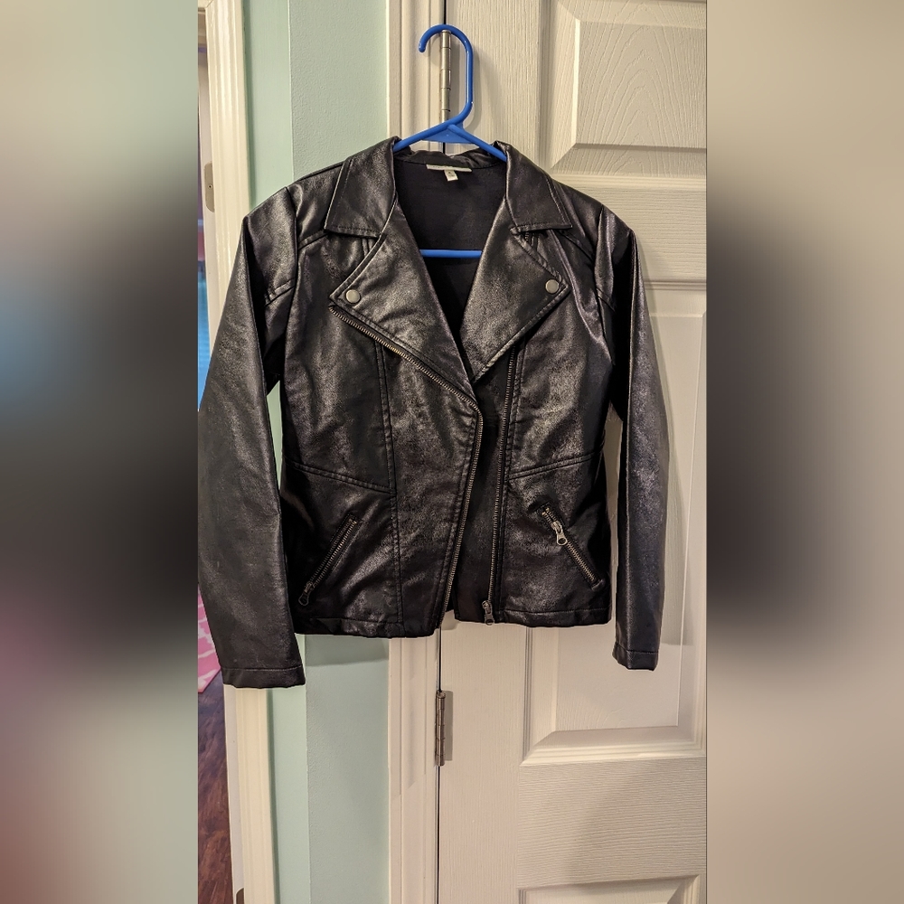 Girl's black faux leather jacket size 7/8